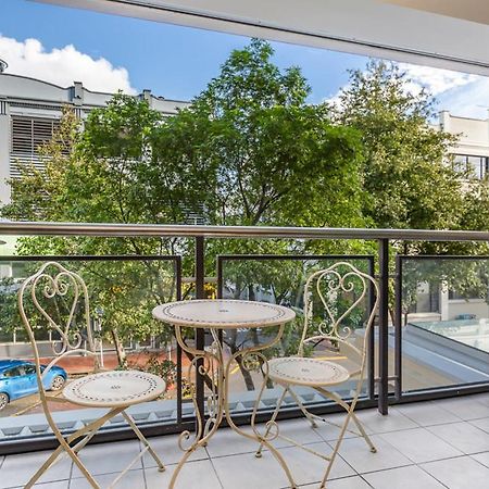 Corporate, Spacious Staycation - Sky Tower Views Auckland Exterior photo