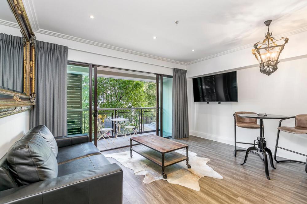 Corporate, Spacious Staycation - Sky Tower Views Auckland Exterior photo