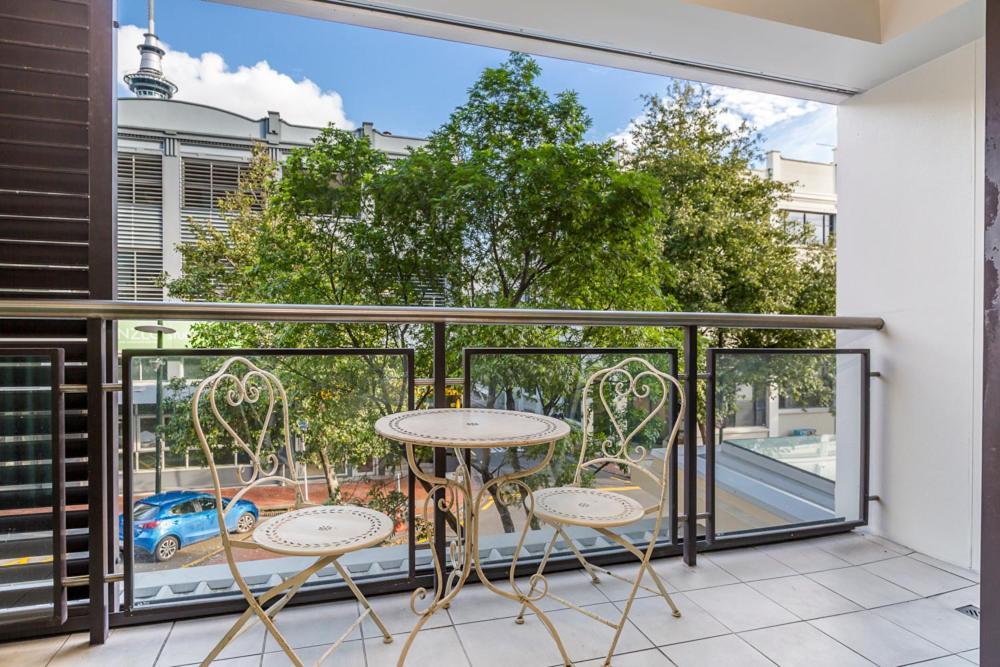 Corporate, Spacious Staycation - Sky Tower Views Auckland Exterior photo